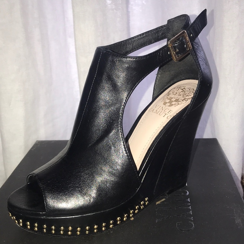 Vince Camuto black shoes